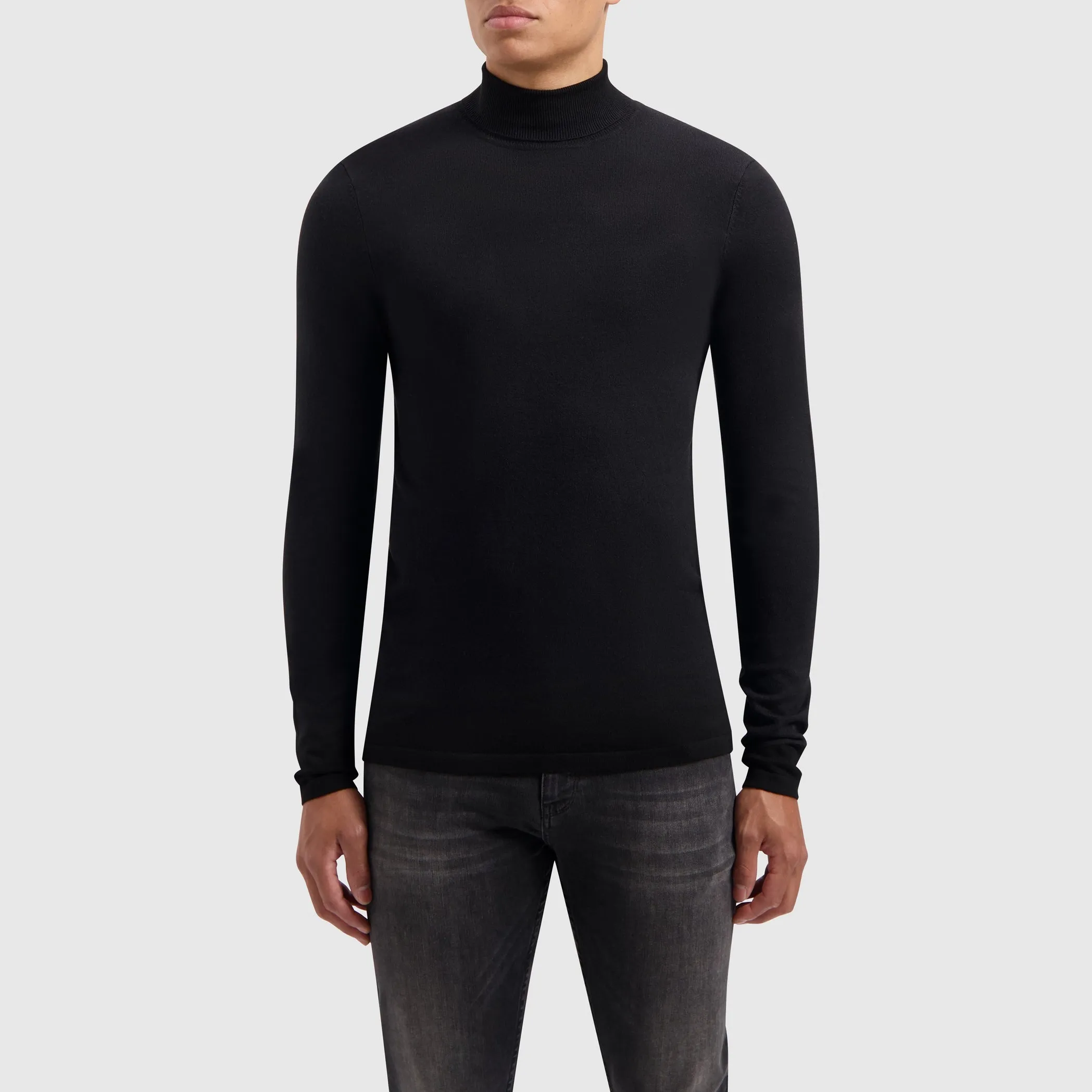 Essential Knitwear Turtleneck Sweater | Black