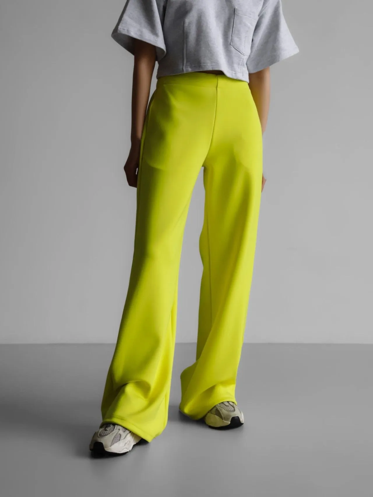 HALF BANDED RELAX TROUSERS