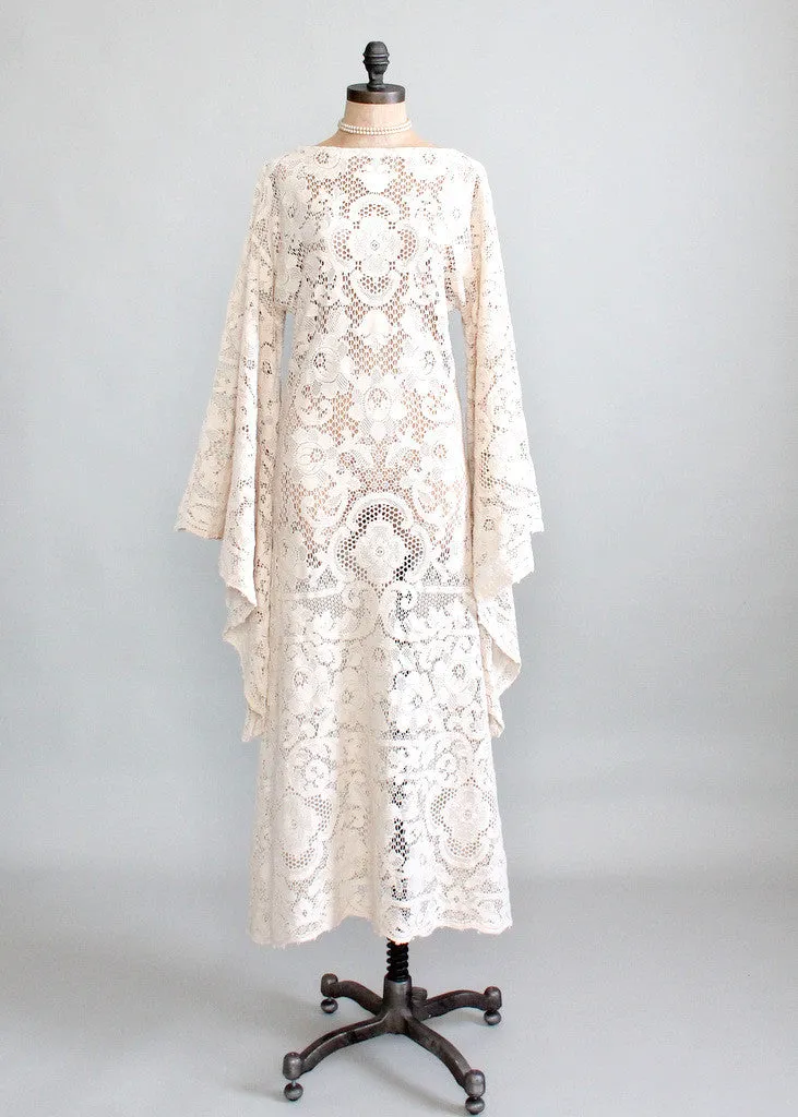 Vintage Early 1970s Quaker Lace Wedding Dress