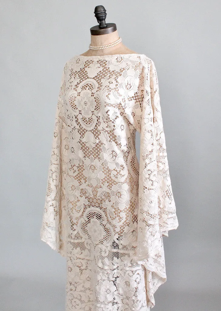 Vintage Early 1970s Quaker Lace Wedding Dress